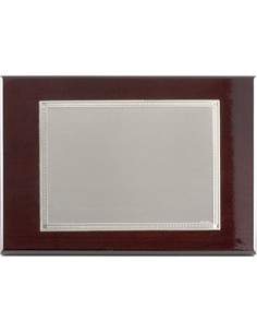 Placa de madera y plata